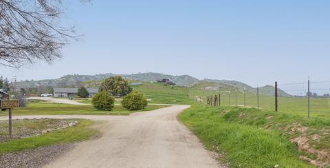 30556 Mehrten Dr, Exeter, CA 93221 photo 3