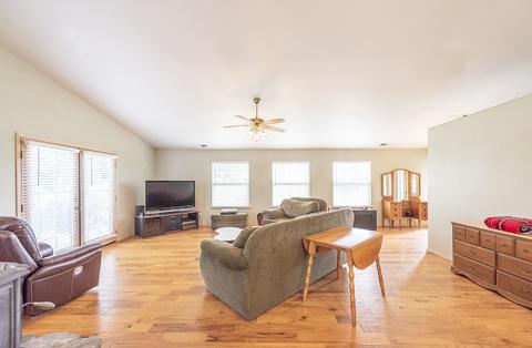 30556 Mehrten Dr, Exeter, CA 93221 photo 11