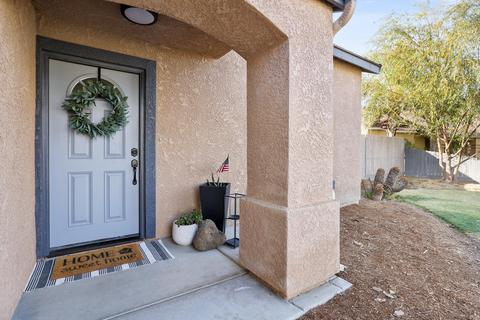 693 Crescent Ln, Lemoore, CA 93245 photo 5