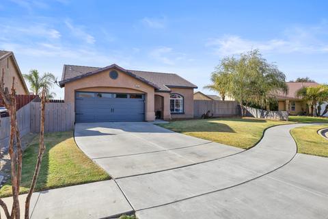 693 Crescent Ln, Lemoore, CA 93245 photo 2