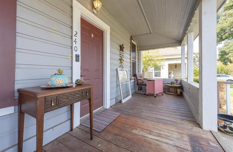 240 S D St, Exeter, CA 93221 photo 4