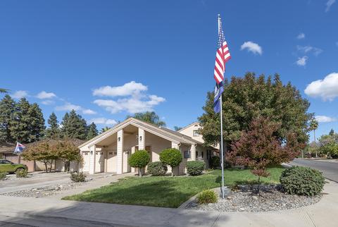 2040 E Feemster Ct, Visalia, CA 93292 photo 2