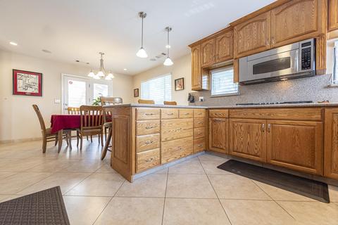 2040 E Feemster Ct, Visalia, CA 93292 photo 11