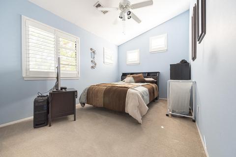 2040 E Feemster Ct, Visalia, CA 93292 photo 33