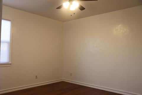 803 Elm St, Hanford, CA 93230 photo 12