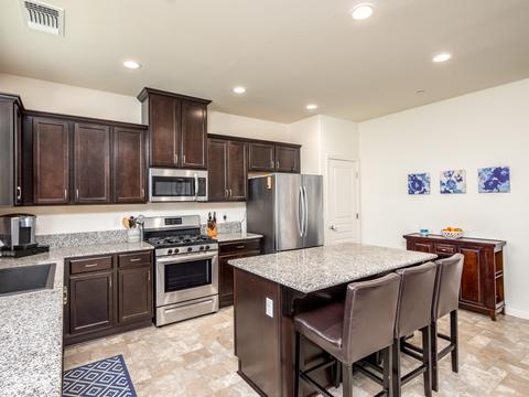 477 Granite St, Lemoore, CA 93245 photo 10