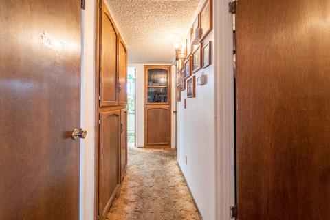 240 E Berkeley Ave, Tulare, CA 93274 photo 20