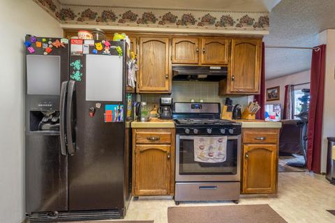 240 E Berkeley Ave, Tulare, CA 93274 photo 14