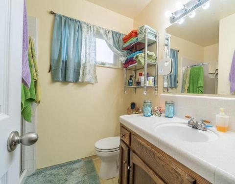 240 E Berkeley Ave, Tulare, CA 93274 photo 25