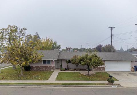 240 E Berkeley Ave, Tulare, CA 93274 photo 8
