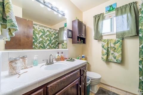 240 E Berkeley Ave, Tulare, CA 93274 photo 23
