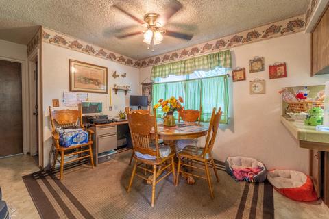240 E Berkeley Ave, Tulare, CA 93274 photo 16