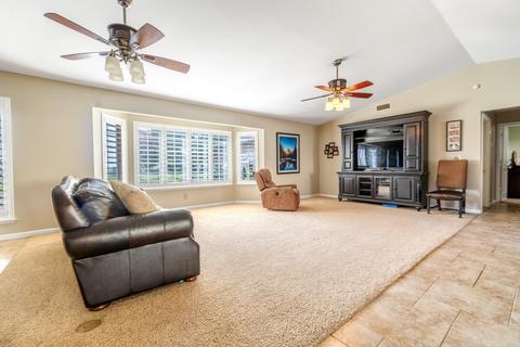 10882 E Kamm Ave, Selma, CA 93662 photo 8