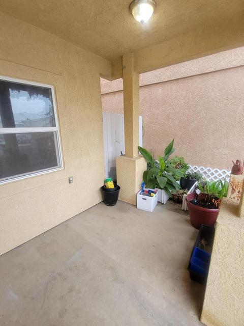 413 W Maple St, Exeter, CA 93221 photo 4