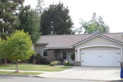 3905 E Harold Ave, Visalia, CA 93292 photo 1