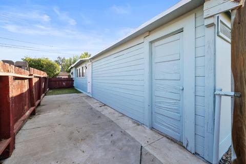 232 E Vine Ave, Visalia, CA 93291 photo 25