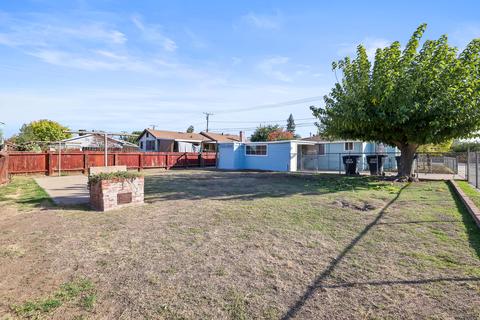 232 E Vine Ave, Visalia, CA 93291 photo 28