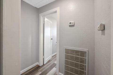 232 E Vine Ave, Visalia, CA 93291 photo 20