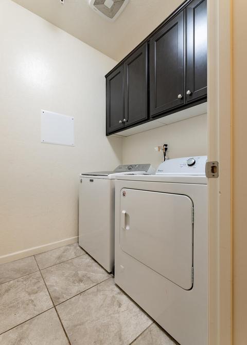625 E Monte Verde Ave, Visalia, CA 93292 photo 14