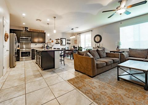 625 E Monte Verde Ave, Visalia, CA 93292 photo 8