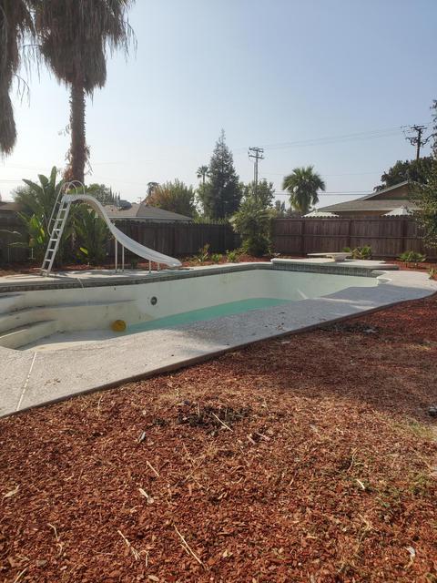 820 E Lyndale Dr, Tulare, CA 93274 photo 9