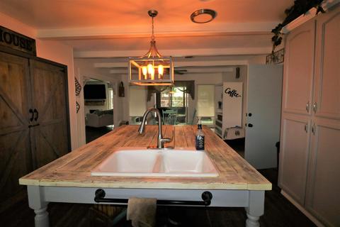 241 E Gail Ave, Tulare, CA 93274 photo 7