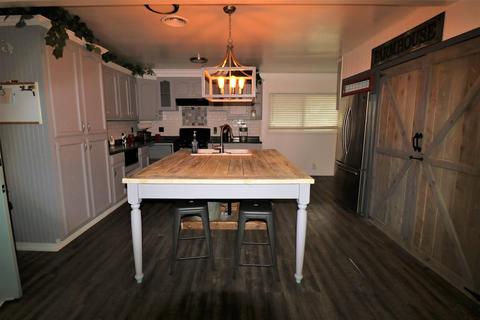 241 E Gail Ave, Tulare, CA 93274 photo 6