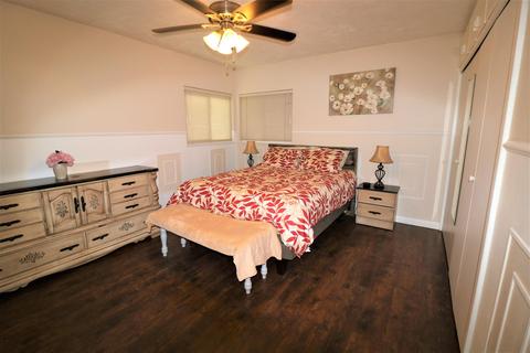 241 E Gail Ave, Tulare, CA 93274 photo 16