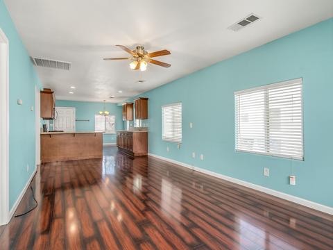 289 Champion St, Lemoore, CA 93245 photo 6