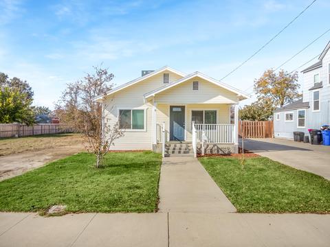 289 Champion St, Lemoore, CA 93245 photo 2