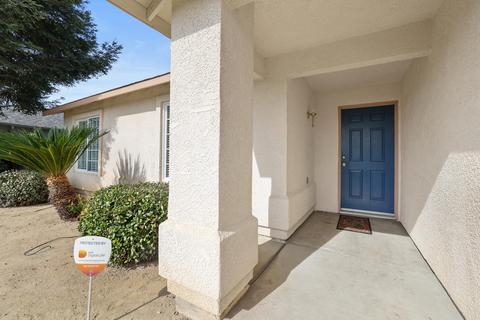 244 E Wren Ave, Visalia, CA 93291 photo 2