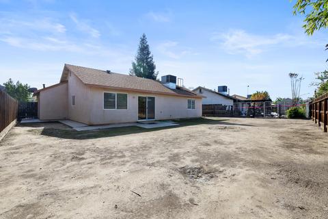 244 E Wren Ave, Visalia, CA 93291 photo 23