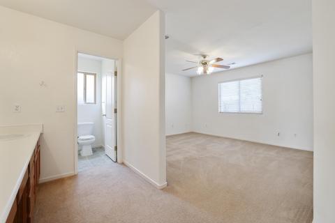 244 E Wren Ave, Visalia, CA 93291 photo 17