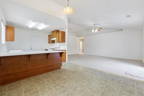 244 E Wren Ave, Visalia, CA 93291 photo 9