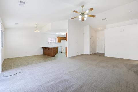 244 E Wren Ave, Visalia, CA 93291 photo 5
