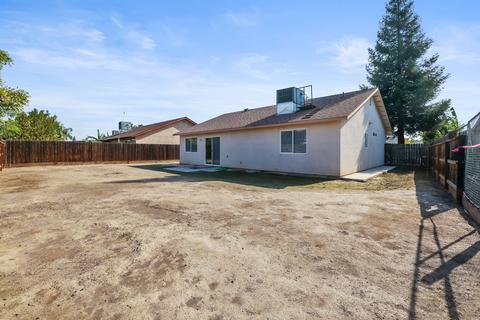 244 E Wren Ave, Visalia, CA 93291 photo 22