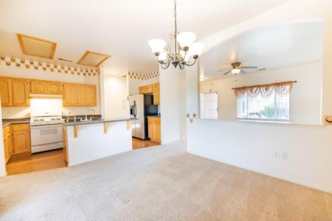 1935 Carnation Ct, Corcoran, CA 93212 photo 8