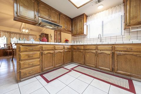 328 E Wilson Ave, Tulare, CA 93274 photo 16
