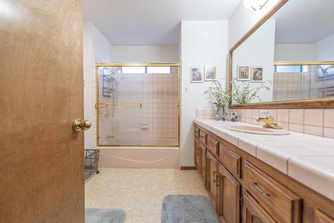 328 E Wilson Ave, Tulare, CA 93274 photo 26