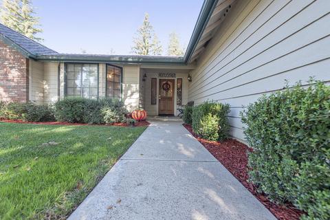 328 E Wilson Ave, Tulare, CA 93274 photo 4