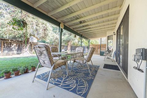 328 E Wilson Ave, Tulare, CA 93274 photo 30