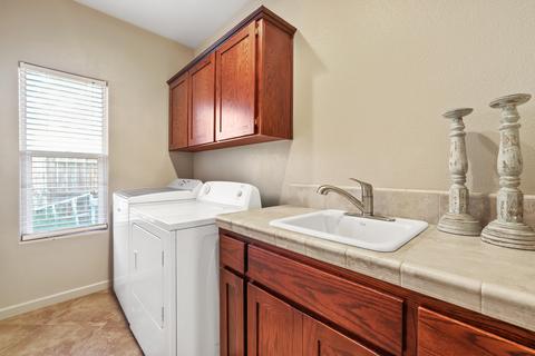 537 Self Ct, Exeter, CA 93221 photo 25