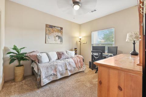 537 Self Ct, Exeter, CA 93221 photo 12