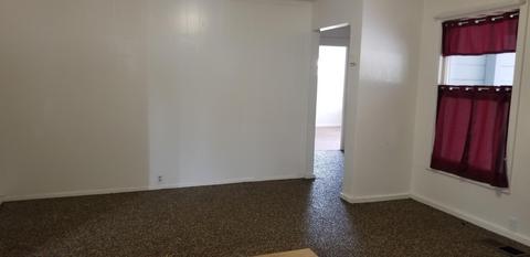 224 E 10th St, Hanford, CA 93230 photo 4