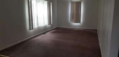 224 E 10th St, Hanford, CA 93230 photo 5