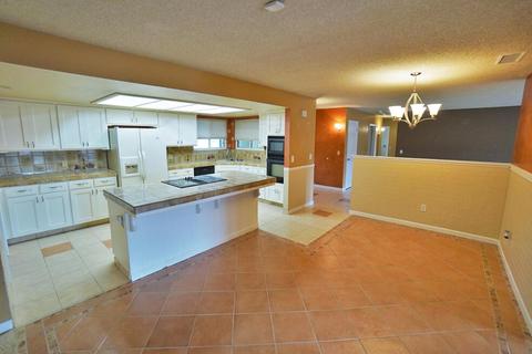 907 Tammy Ln, Lemoore, CA 93245 photo 15