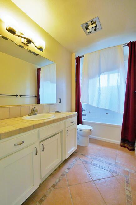 907 Tammy Ln, Lemoore, CA 93245 photo 38