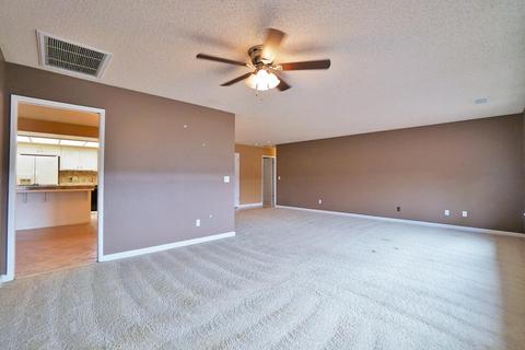 907 Tammy Ln, Lemoore, CA 93245 photo 9