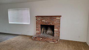 712 E Cypress Ave, Visalia, CA 93292 photo 4