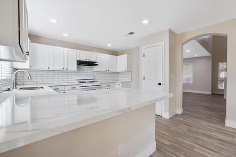 3917 E Oak Ave, Visalia, CA 93292 photo 12